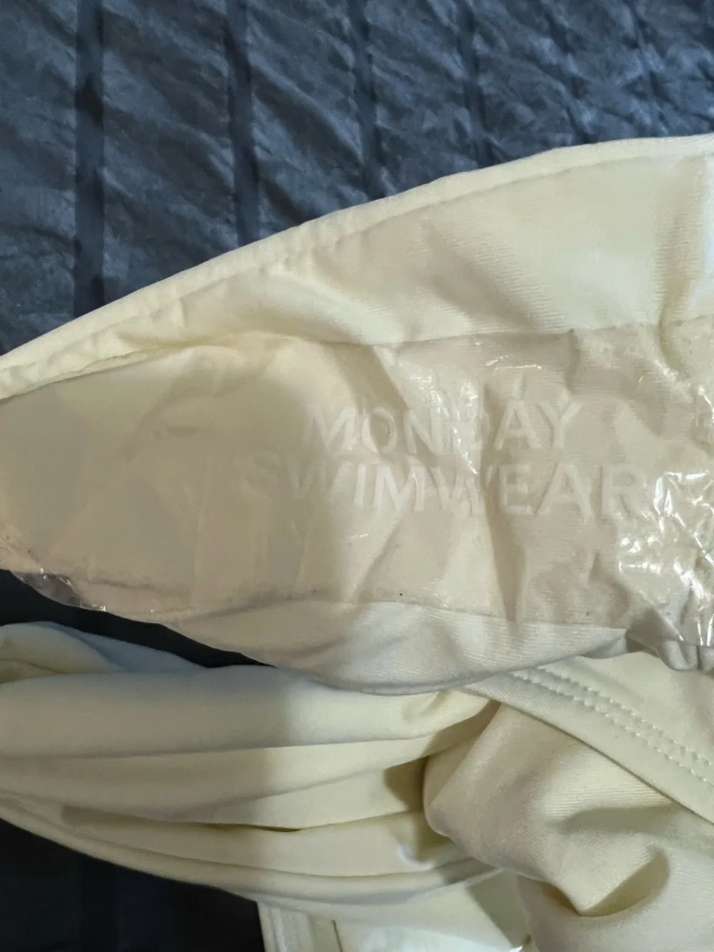 Mondays Swimwear NWT St. Lucia Ivory V Front Cheeky‎ Bikini Bottoms